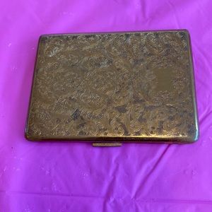 Har-Bro 1950’s Goldtone Cigarette Case.    Tote T2